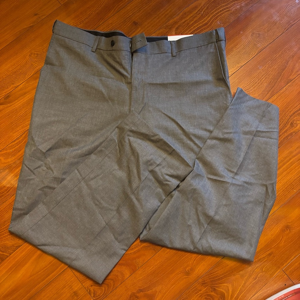 Alexander Julian Colours Flat Front Expandable Gray Dress Pants 42x32 BNWT